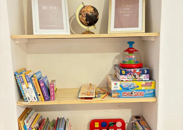 Grand T3, Climatise, Calme, Centre Ville, Parking, 