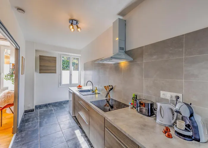 Apartman Grand T3, Climatise, Calme, Centre Ville, Parking, 